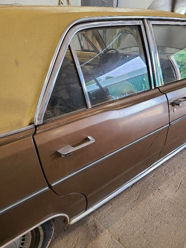 Passenger Right Front Door Excluding Sport Model 4 Door Fits 68-76 DAR