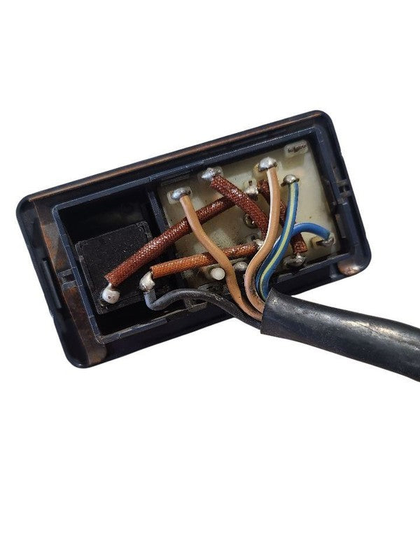 TNISSAN   1986 Front Door Switch 642037
