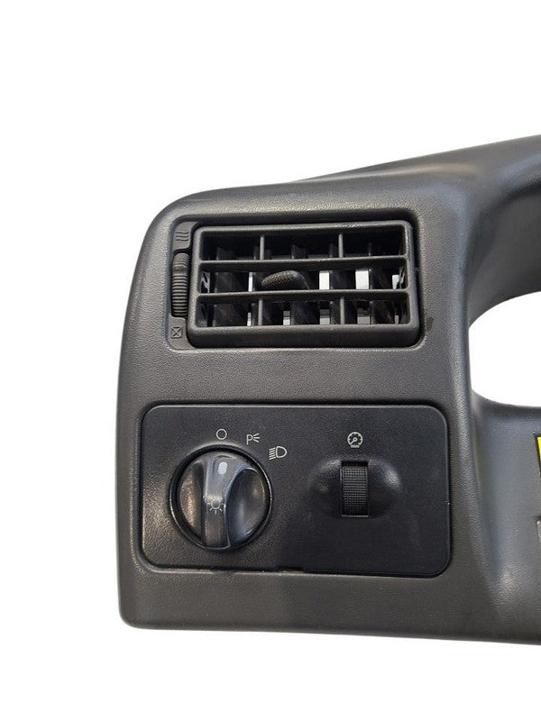 F350SD    2004 Dash Bezel 675835