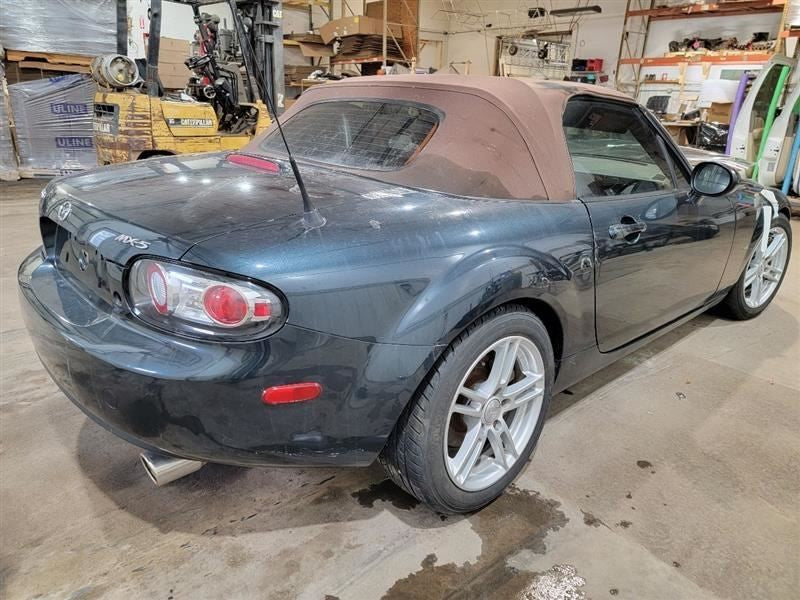Driver Corner/Park Light Side Marker Fits 06-08 MAZDA MX-5 MIATA 55747
