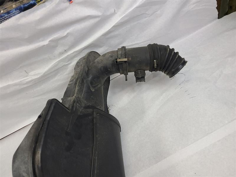 Air Cleaner Fits 05-08 PORSCHE BOXSTER 605654