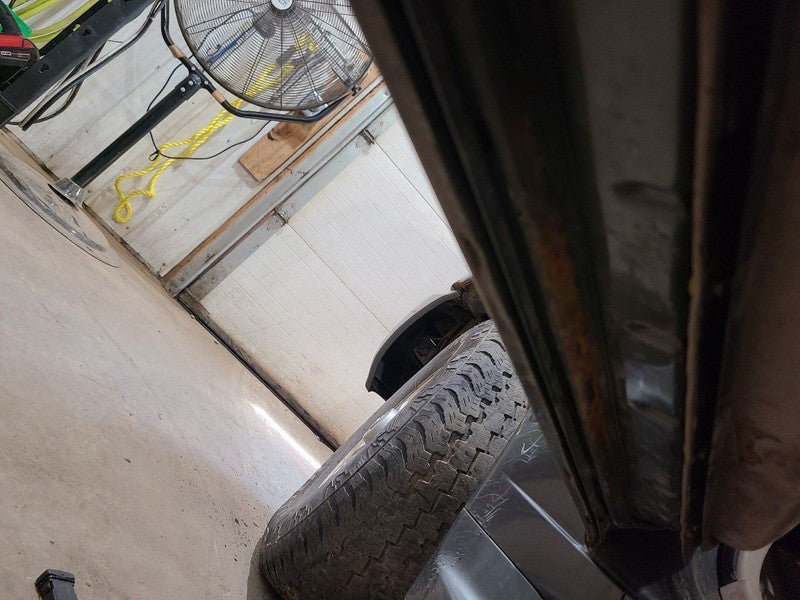 Driver Front Door Without 9 Speaker Option Fits 98-06 LEXUS LX470 6677