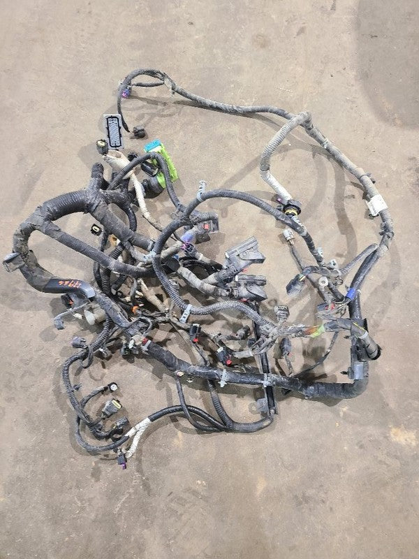 SUBURBN15 2015 Engine Wire Harness 620977