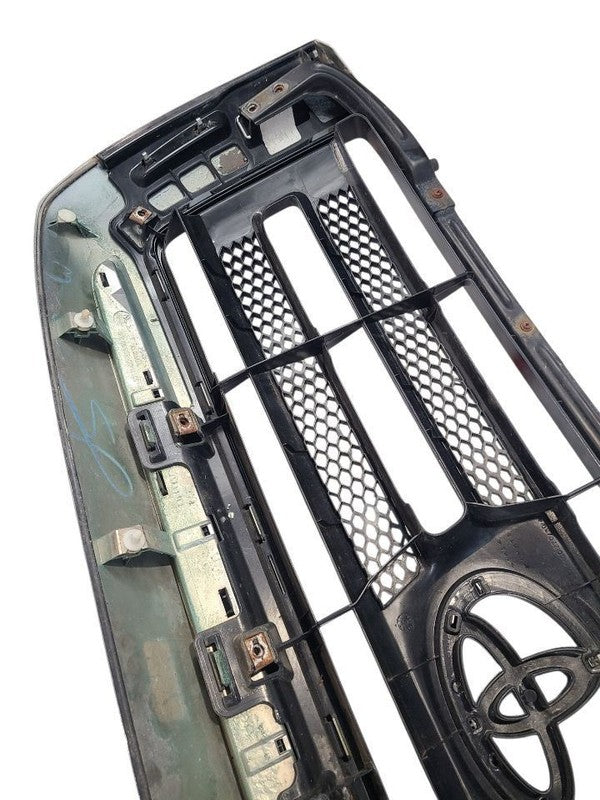 Grille Crew Cab 4 Door Base Chrome Black Insert Fits 10-13 TUNDRA 6725