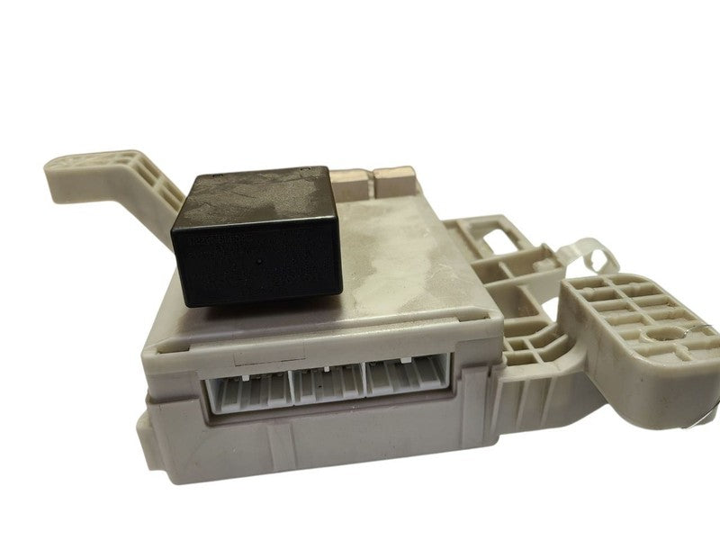 GX470     2004 Fuse Box Cabin 627532