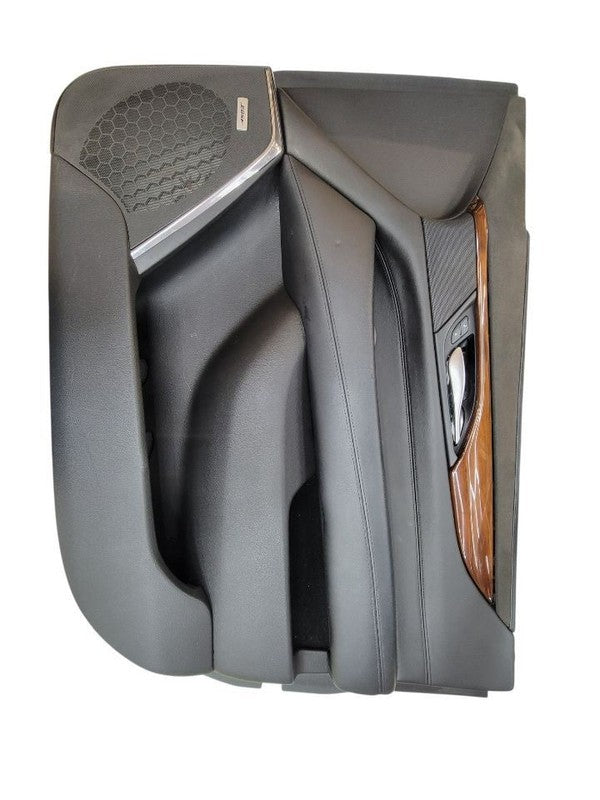 ESCALADE  2017 Front Door Trim Panel 674470