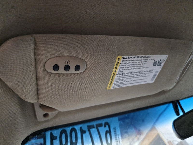 Driver Left Sun Visor Fits 06-10 HUMMER H3 645035