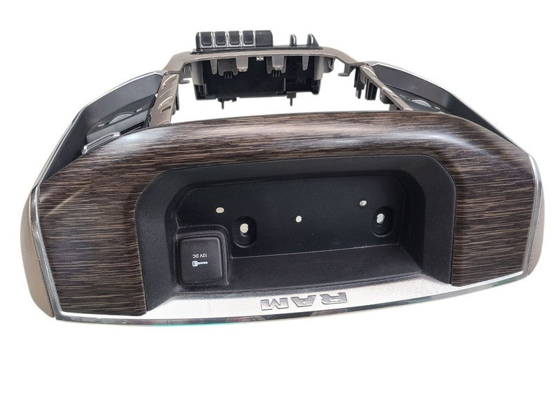 RAM15NEW  2019 Dash Bezel 658674