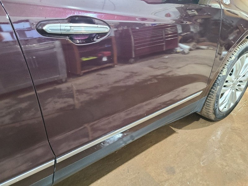 Passenger Right Front Door Fits 17-24 XT5 662592
