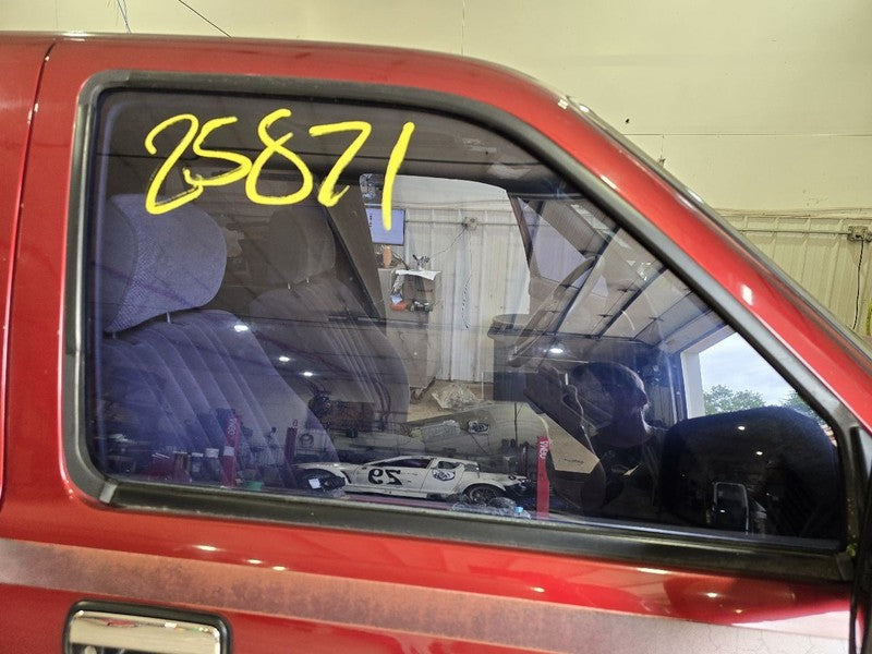 Passenger Front Door Glass 4 Door Excluding Bronze Fits 90-95 4 RUNNER
