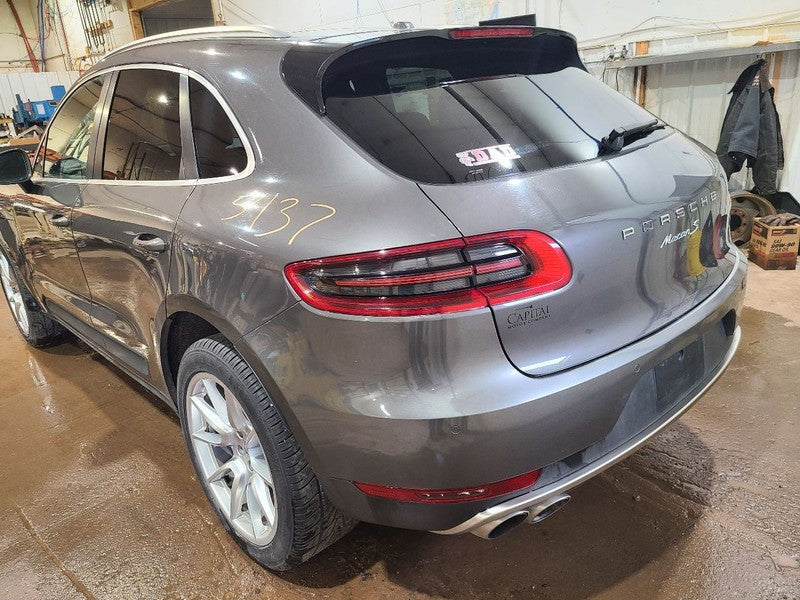 Passenger Right Fender Fits 15-25 PORSCHE MACAN 661425