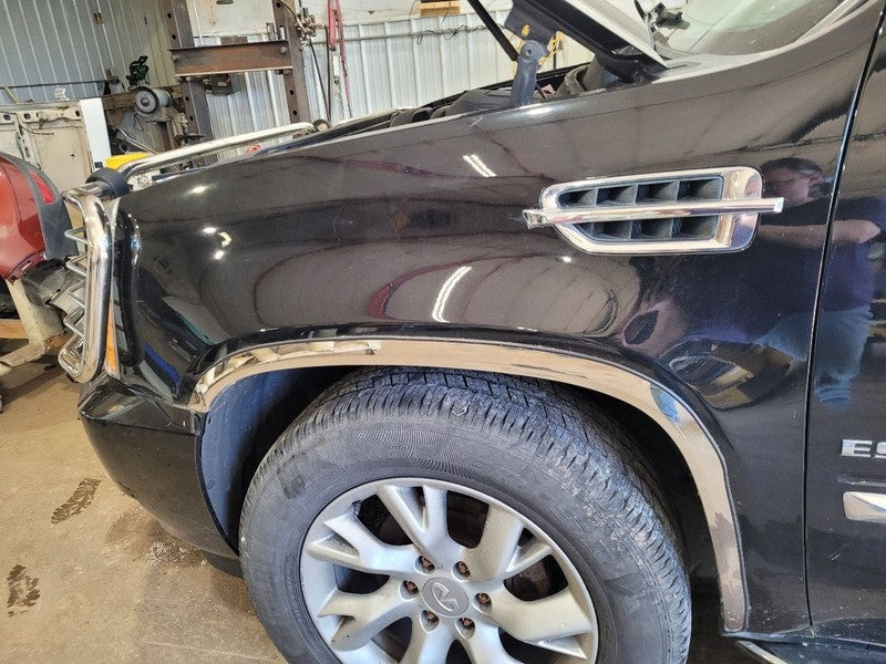 Driver Left Fender Fits 07-14 ESCALADE 676691