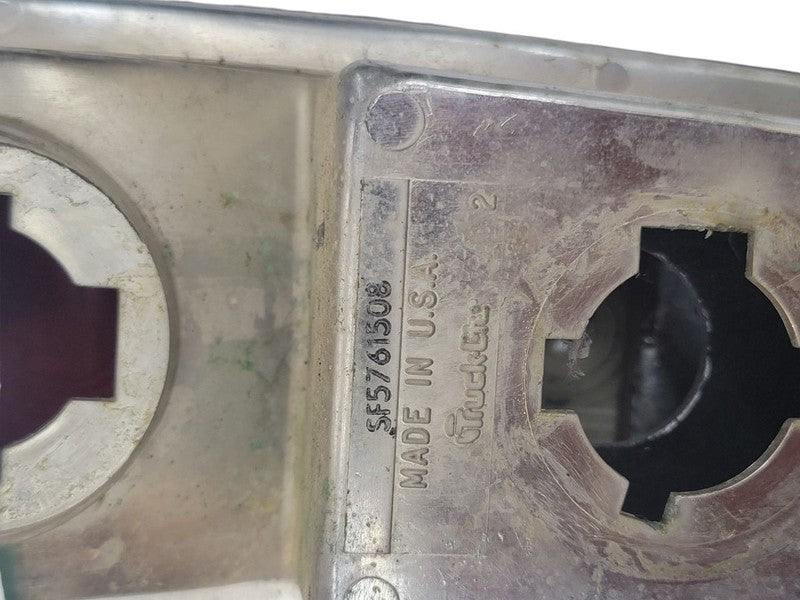 Tail Light Fits 84-91 GRAND WAGONEER 678961