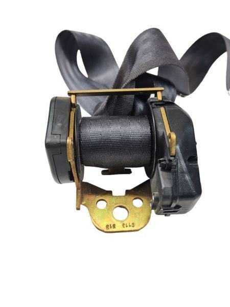 RAM1500   1996 Seat Belt Front 586631