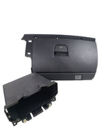 C30       2013 Glove Box 645153