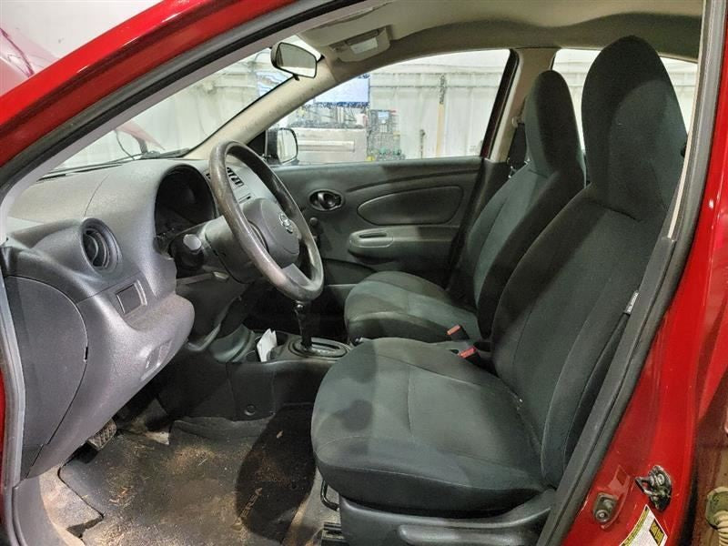 VERSA     2013 Owners Manual 496840