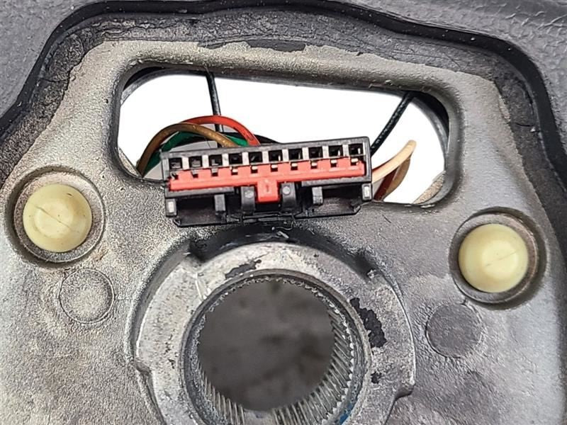 ENCORE    2016 Steering Wheel 581009