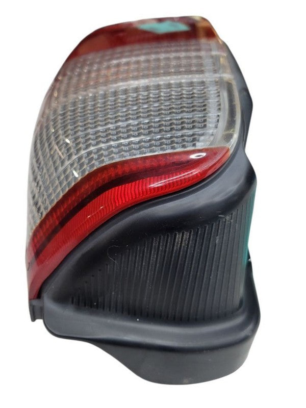 Passenger Right Tail Light Fits 96-00 4 RUNNER 672849