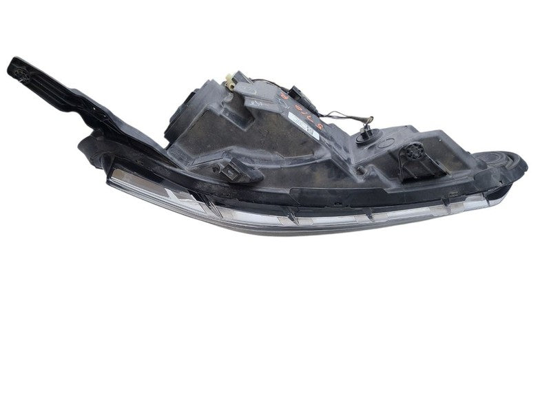 Passenger Right Headlight Fits 16-18 MALIBU 678656