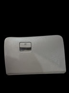 QUEST     2012 Glove Box 652025