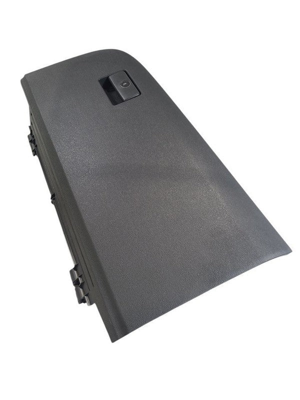 SIENNA    2019 Glove Box 670052