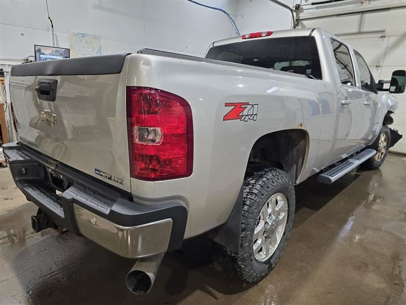 Speaker Bose Subwoofer Fits 2011 SILVERADO 2500 610469