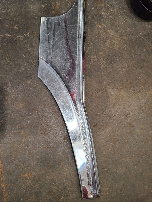 BUICK     1951 Door Moulding Rear 656450