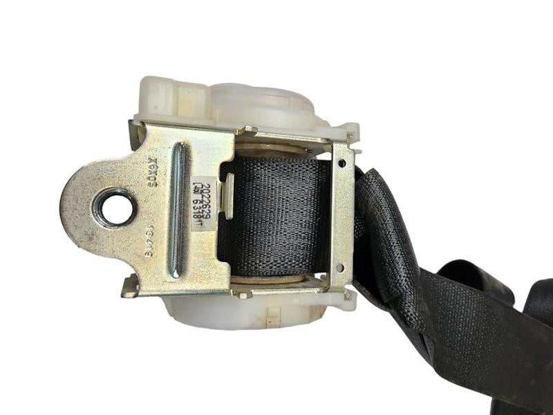 REAR H3        2007 Driver's Side Retractor Seat Belt Rear 572034