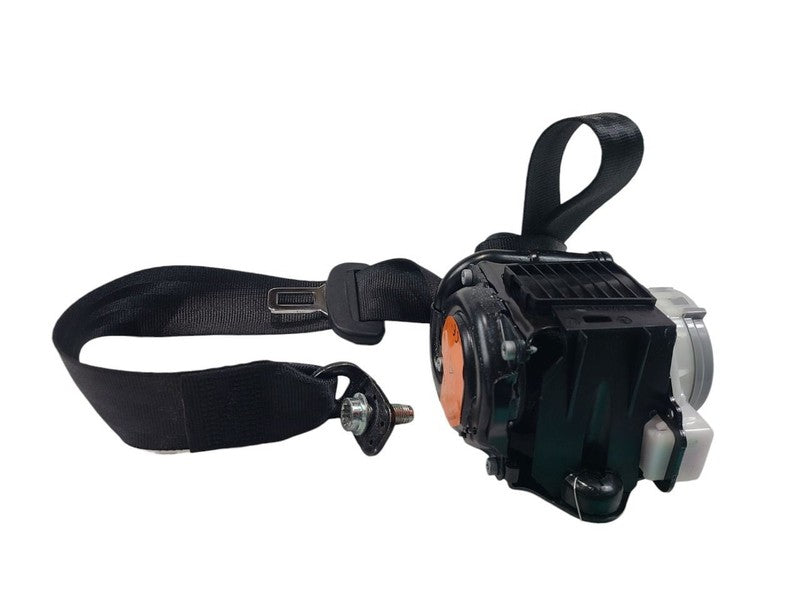 MACAN     2015 Seat Belt Rear 661460