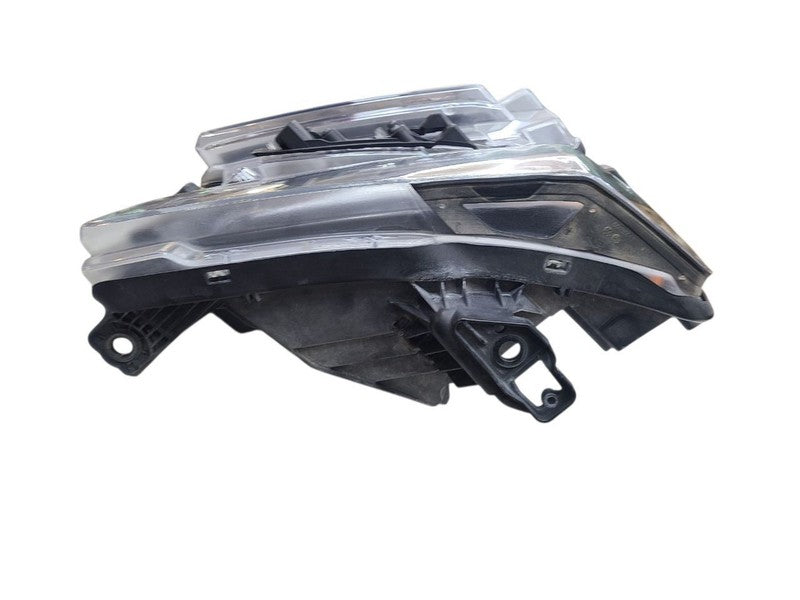 Passenger Headlight Halogen Fits 20-23 SILVERADO 2500 PICKUP 675361