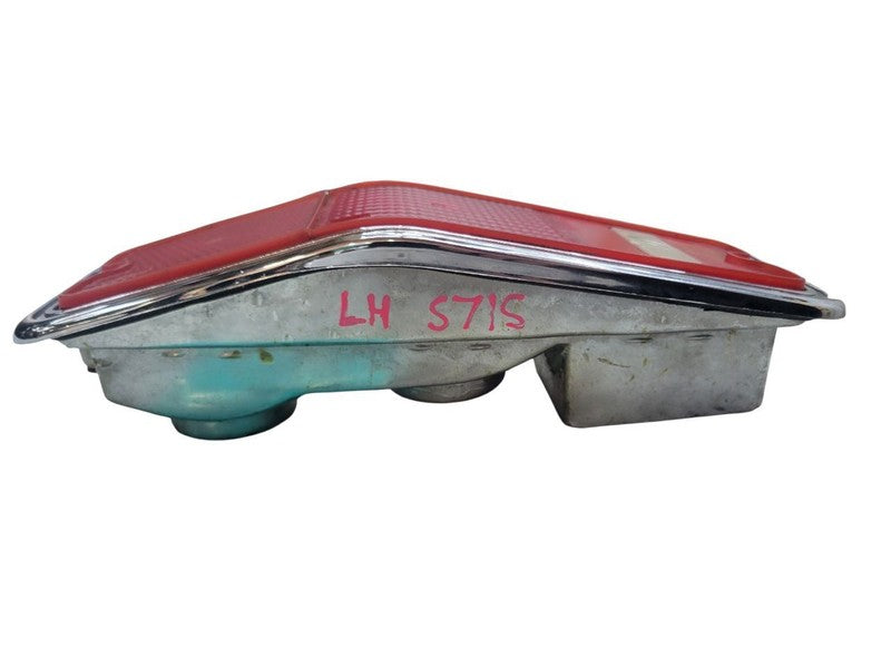 Tail Light Fits 84-91 GRAND WAGONEER 678960