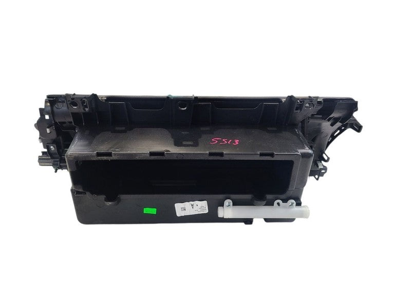 MDX       2019 Glove Box 666330