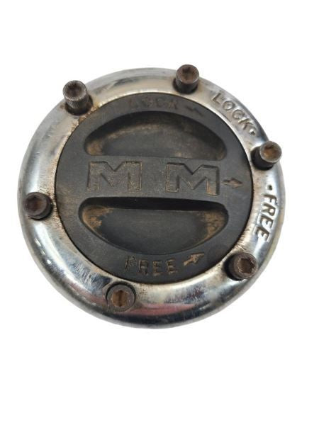 TCHEV10   1984 Locking Hubs 590199