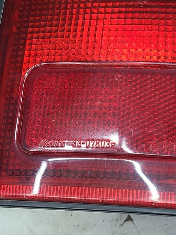 Passenger Right Tail Light Fits 96-00 4 RUNNER 672849