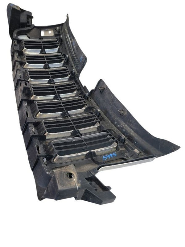 Grille Laredo VIN A 7th Digit Upper Chrome Fits 11-13 GRAND CHEROKEE 6