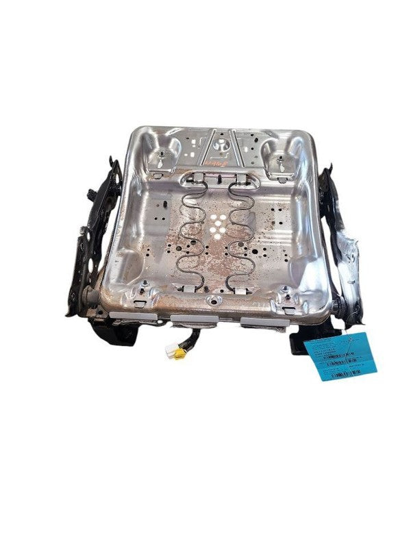 TOWN COUN 2016 Front Seat Track 621172