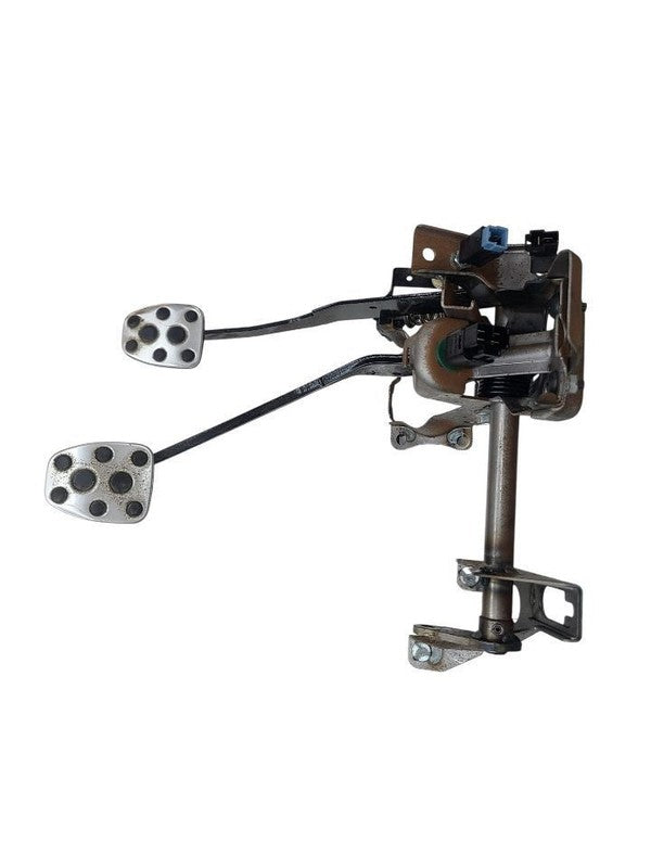 FR-S      2013 Pedal Brake/Clutch 678132