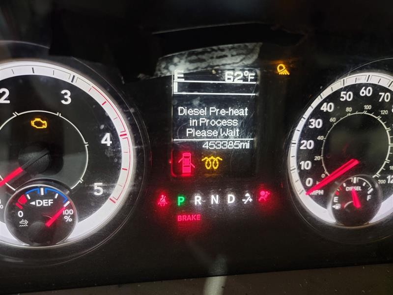 RAM3500   2018 Owners Manual 561674