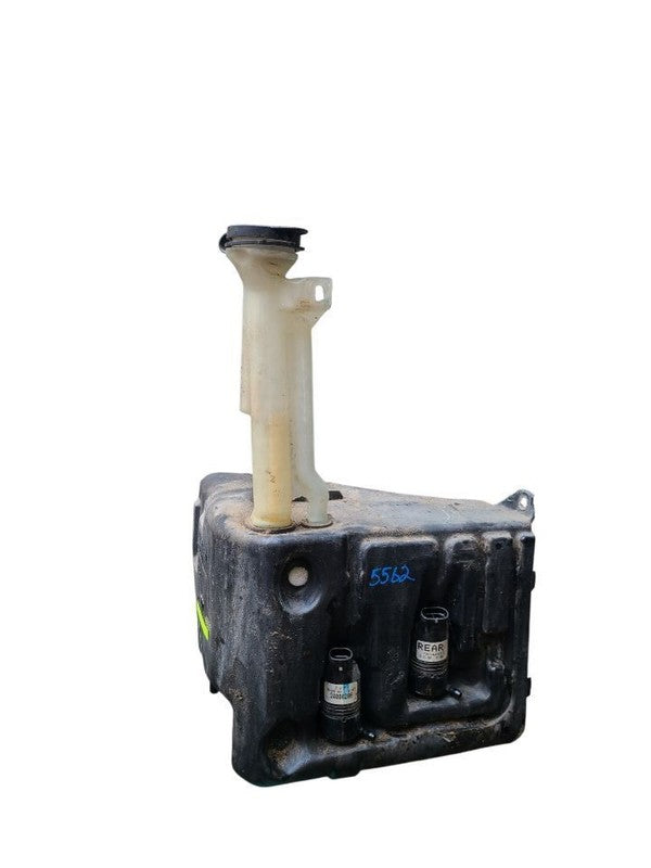 Wash Reservoir Classic Style With Rear Wiper Opt C25 Fits 96-00 TAHOE 