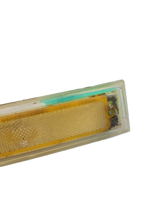 Driver Corner/Park Light Side Marker Fits 81-91 BLAZER/JIMMY (full siz