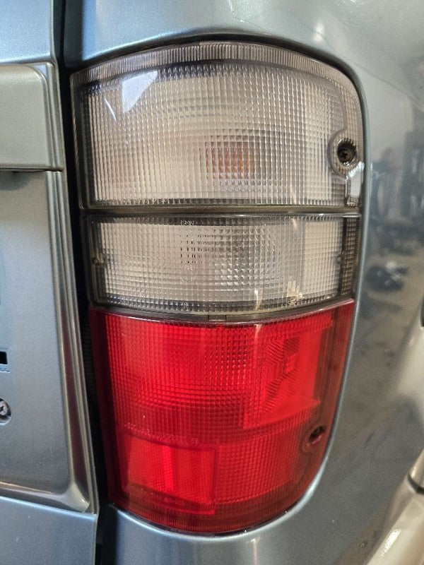 Passenger Right Tail Light Fits 00-02 ISUZU TROOPER 646699