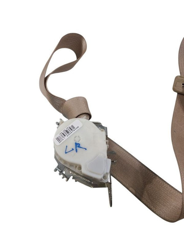 SUBURBN15 2011 Seat Belt Rear 641511