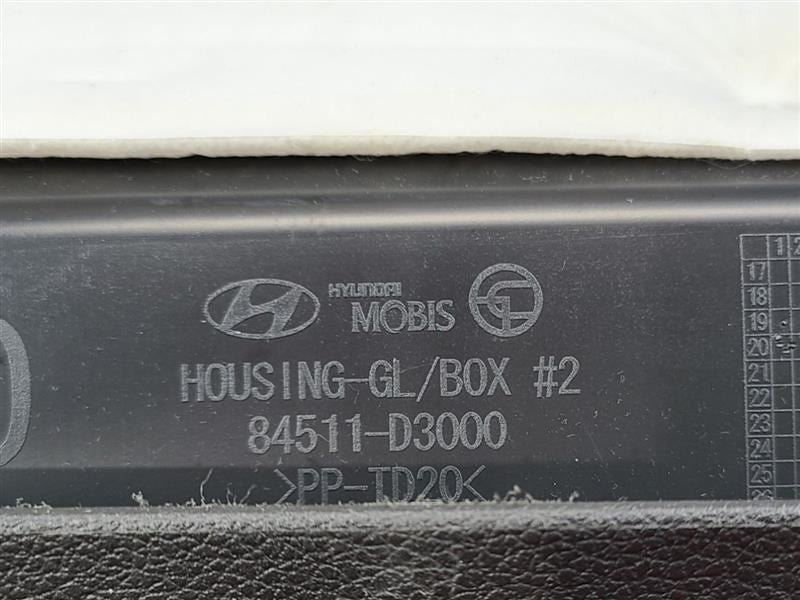 TUCSON    2021 Glove Box 587279