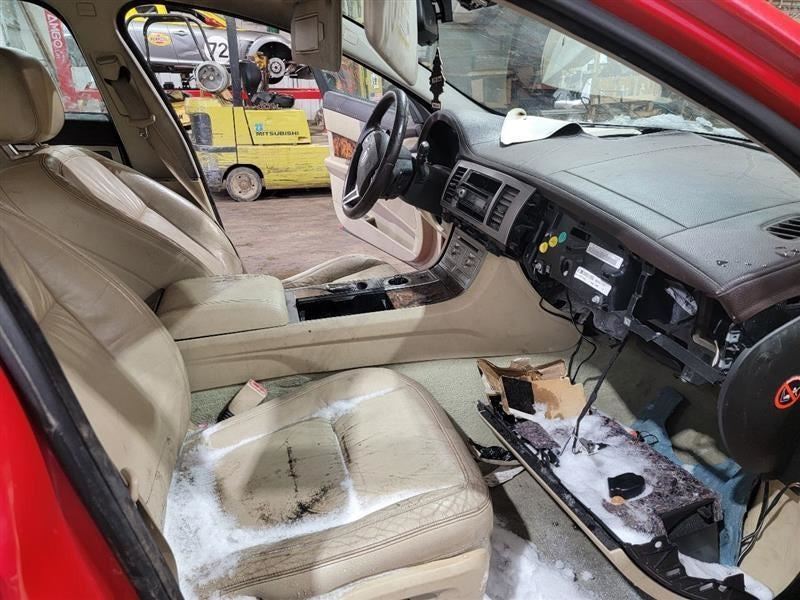 Anti-Lock Brake Part Assembly VIN R07399 Thru R44889 Fits 09 XF 283440