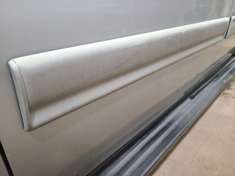 SUBURBN15 2013 Door Moulding Rear 663734