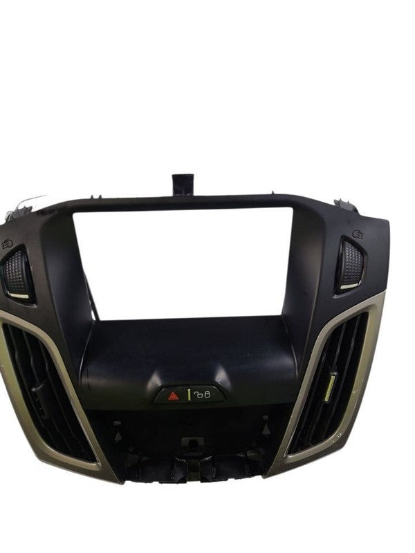 FOCUS     2012 Dash Bezel 645442