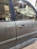 Passenger Front Door Without 9 Speaker Option Fits 98-06 LEXUS LX470 6