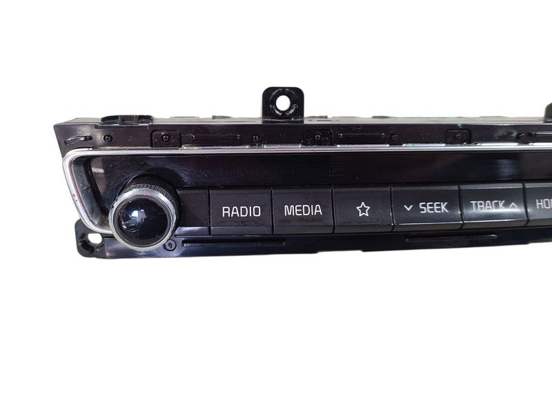 Audio Equipment Radio Control Panel US Market Fits 19-20 OPTIMA 647959