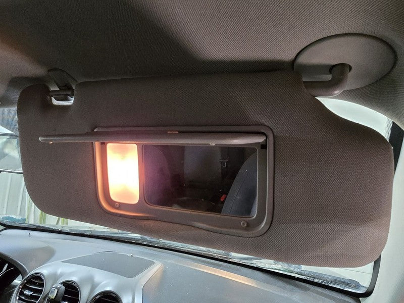 Passenger Sun Visor Illuminated Fits 12-15 CAPTIVA SPORT 615452