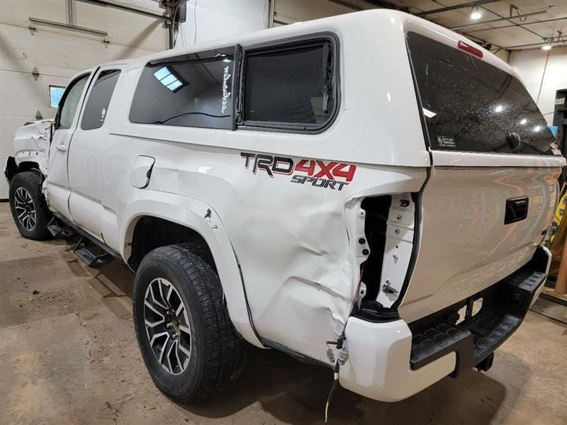 Chassis ECM Multiplex Control Module Fits 2020 TACOMA 538502 89221-040